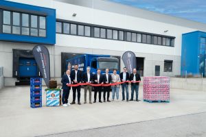 Eröffnung Paulaner Lager Olching Rotes Band