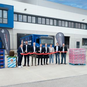 Eröffnung Paulaner Lager Olching Rotes Band